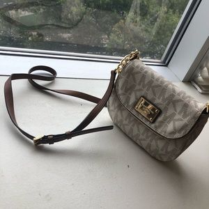 Michael Kors Crossbody
